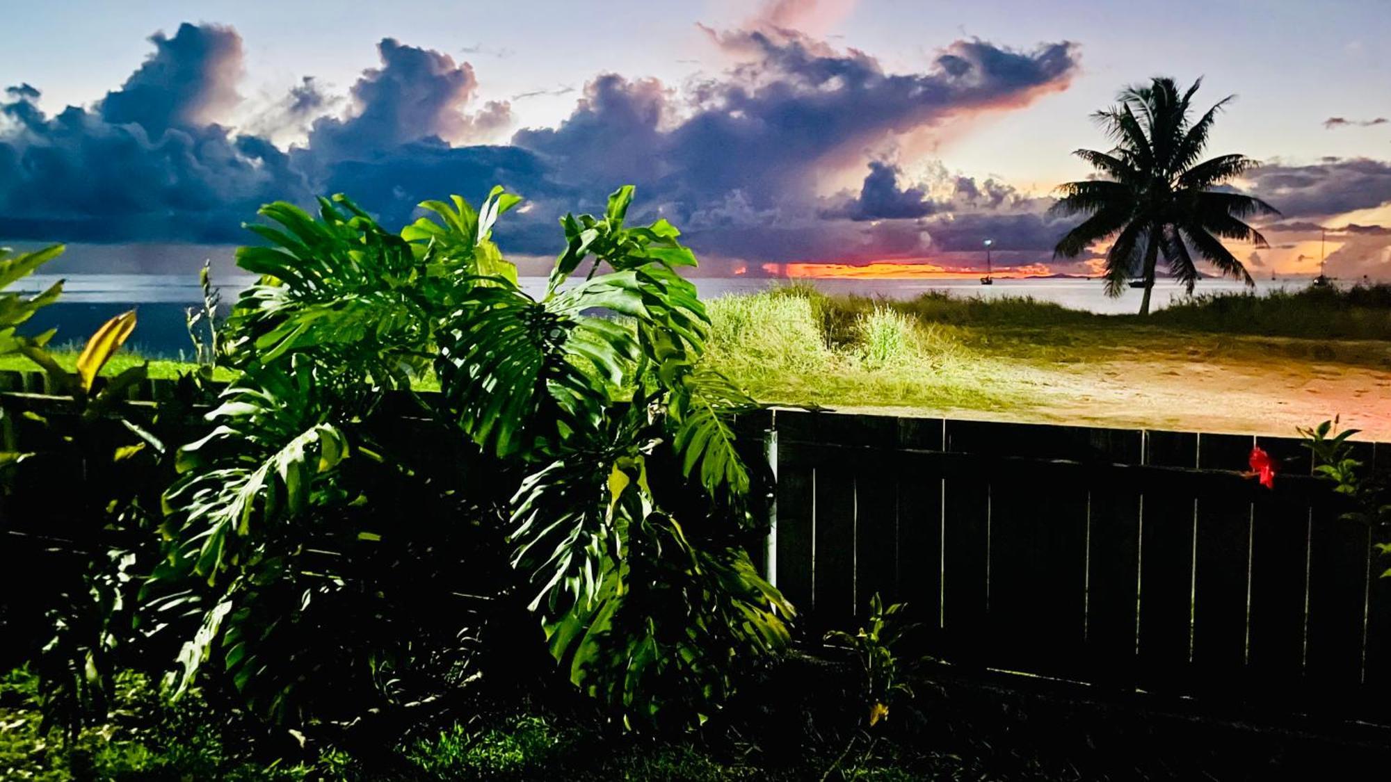 Raiatea - Orion Hoe Bungalow Uturoa Exterior photo